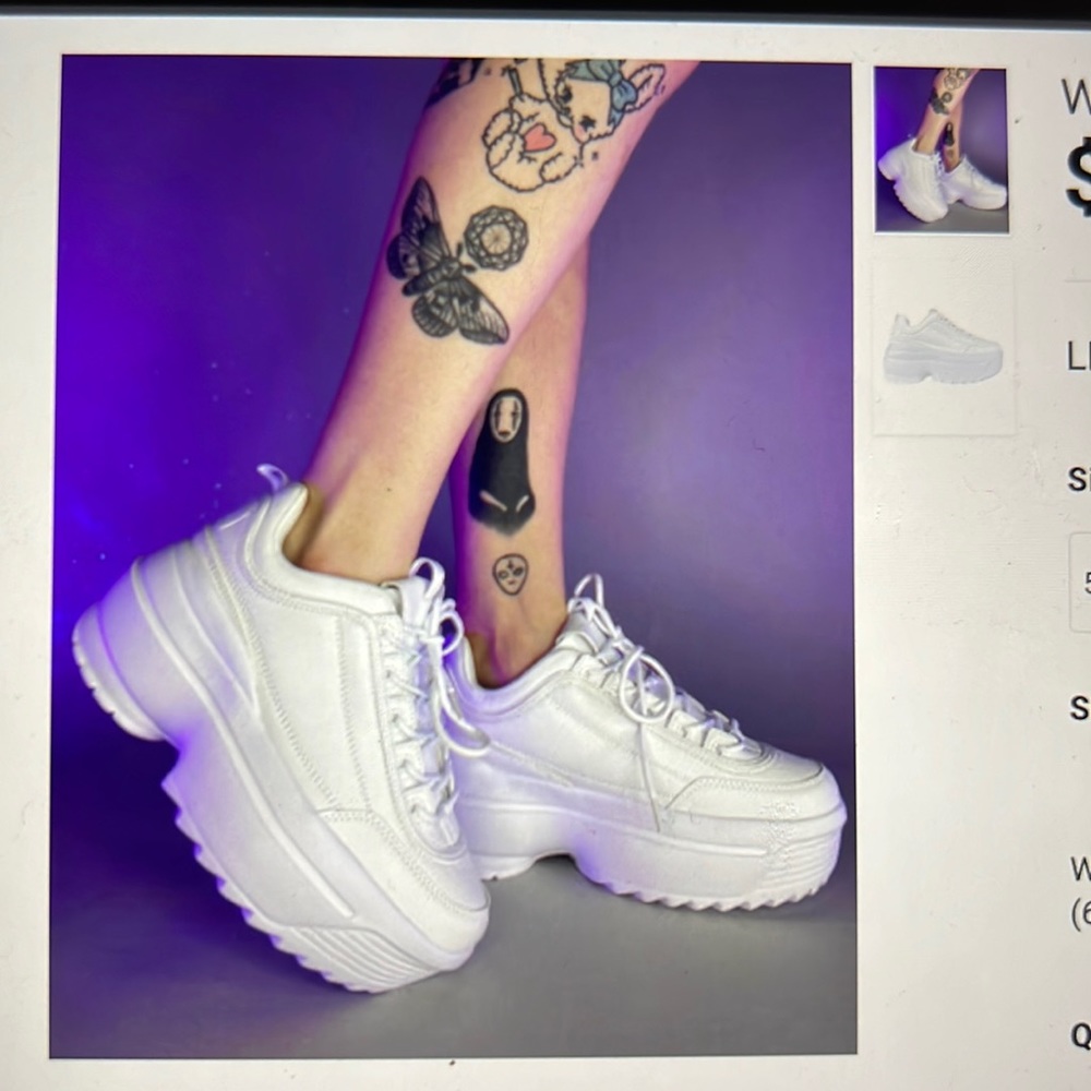 Ravewonderland.com. Size 6